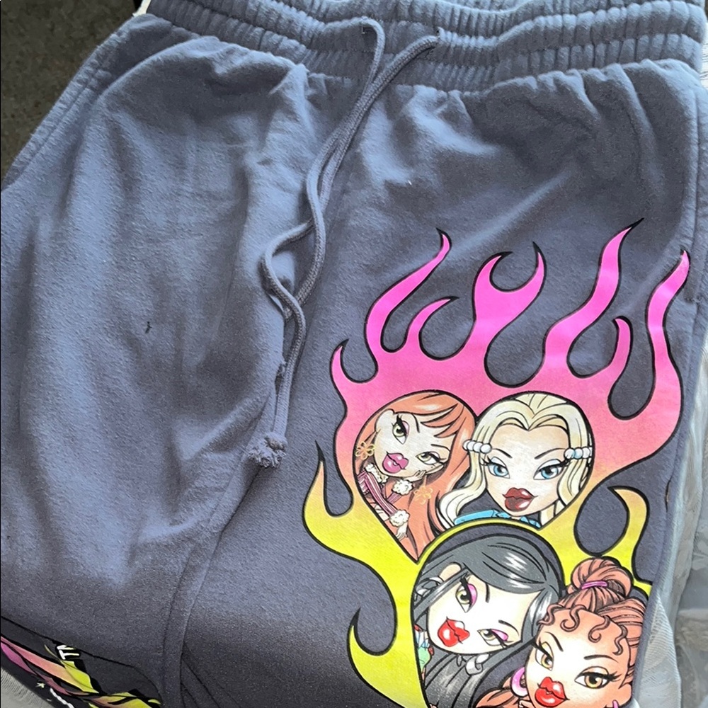 Gray Bratz Early 2000s Sweatpants with Vibrant Flame Design